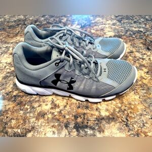 Under Armour Men's Gray and Black Athletic Shoes
